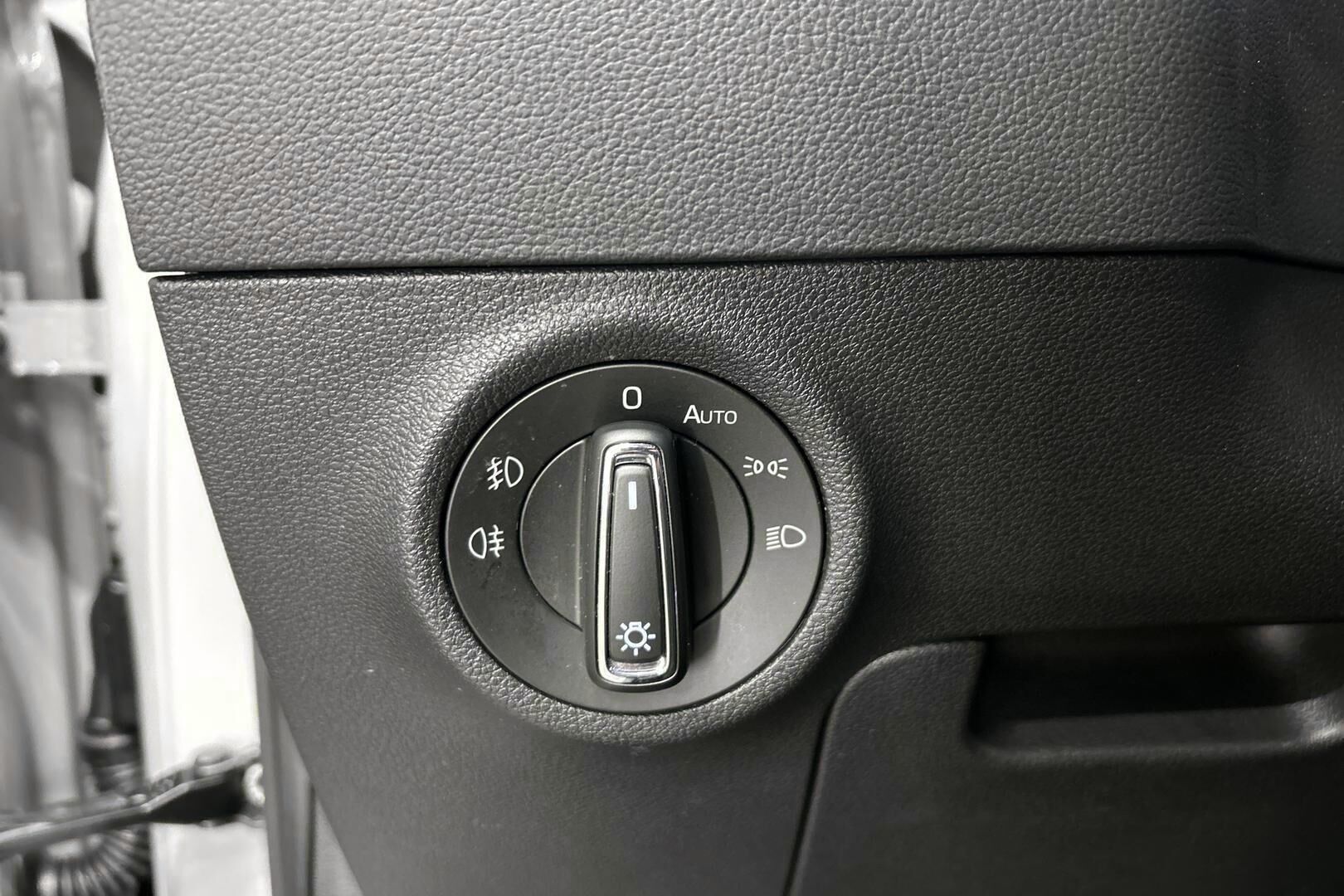 Skoda Karoq iso kuva 23