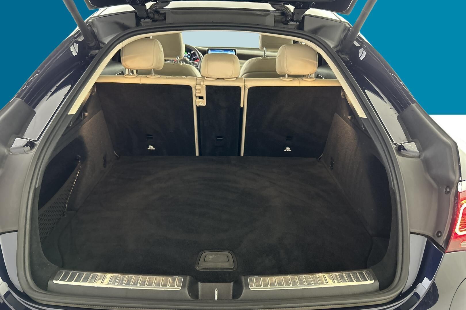 Mercedes-Benz GLC iso kuva 9