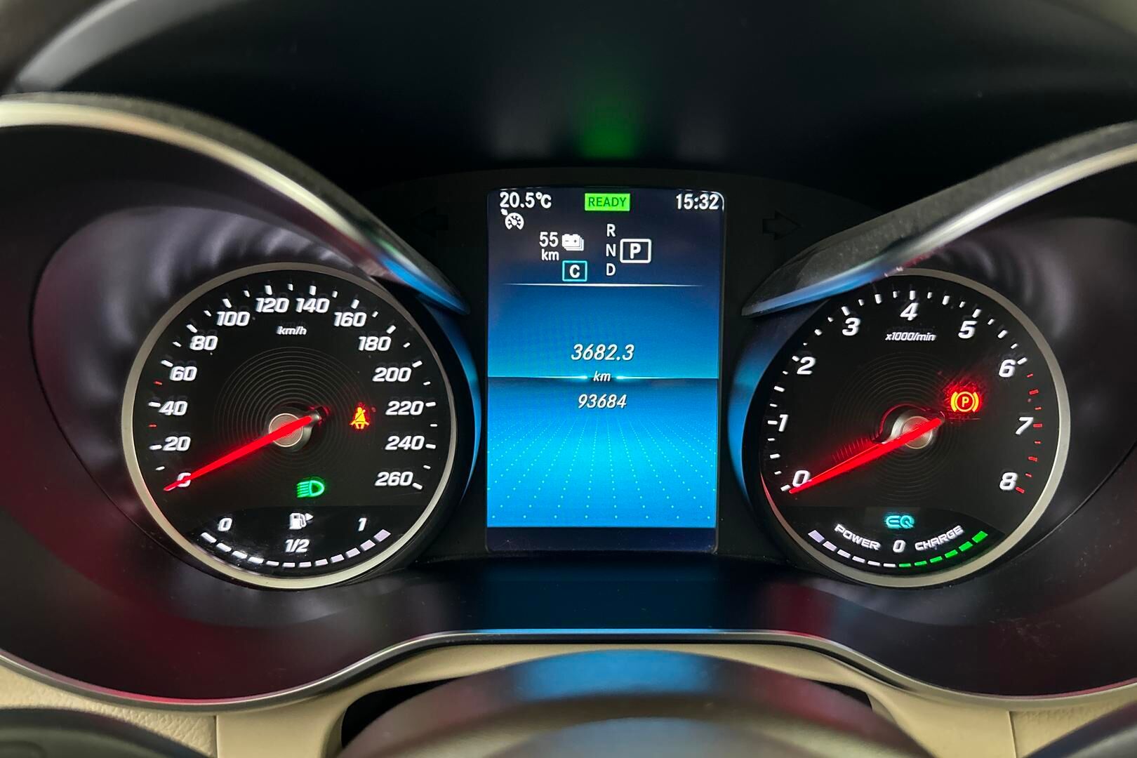 Mercedes-Benz GLC iso kuva 11