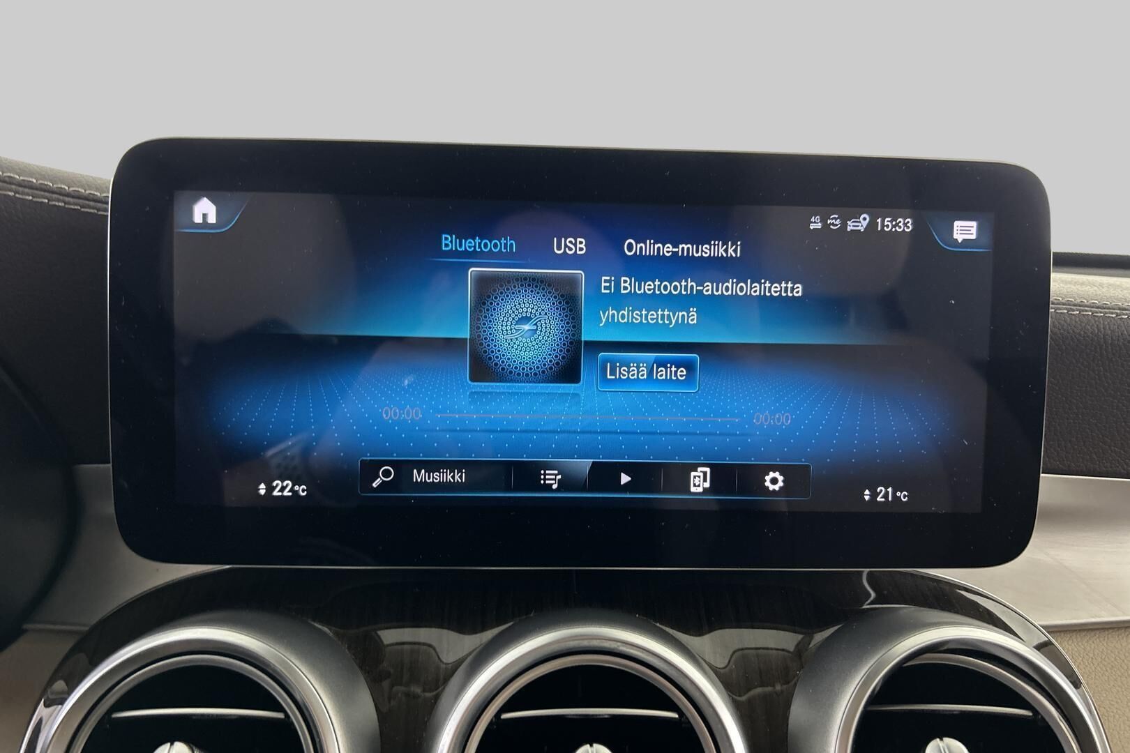 Mercedes-Benz GLC iso kuva 19