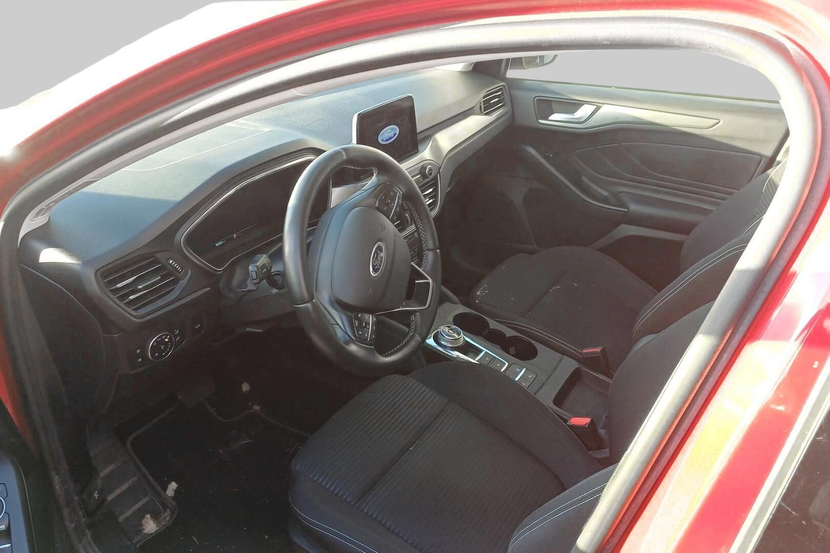 Ford Focus iso kuva 2