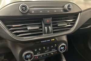 Ford Focus esikatselu 21