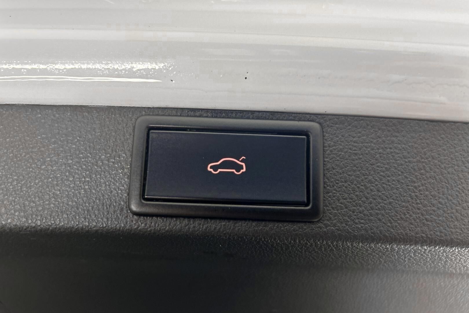 Skoda Octavia iso kuva 24