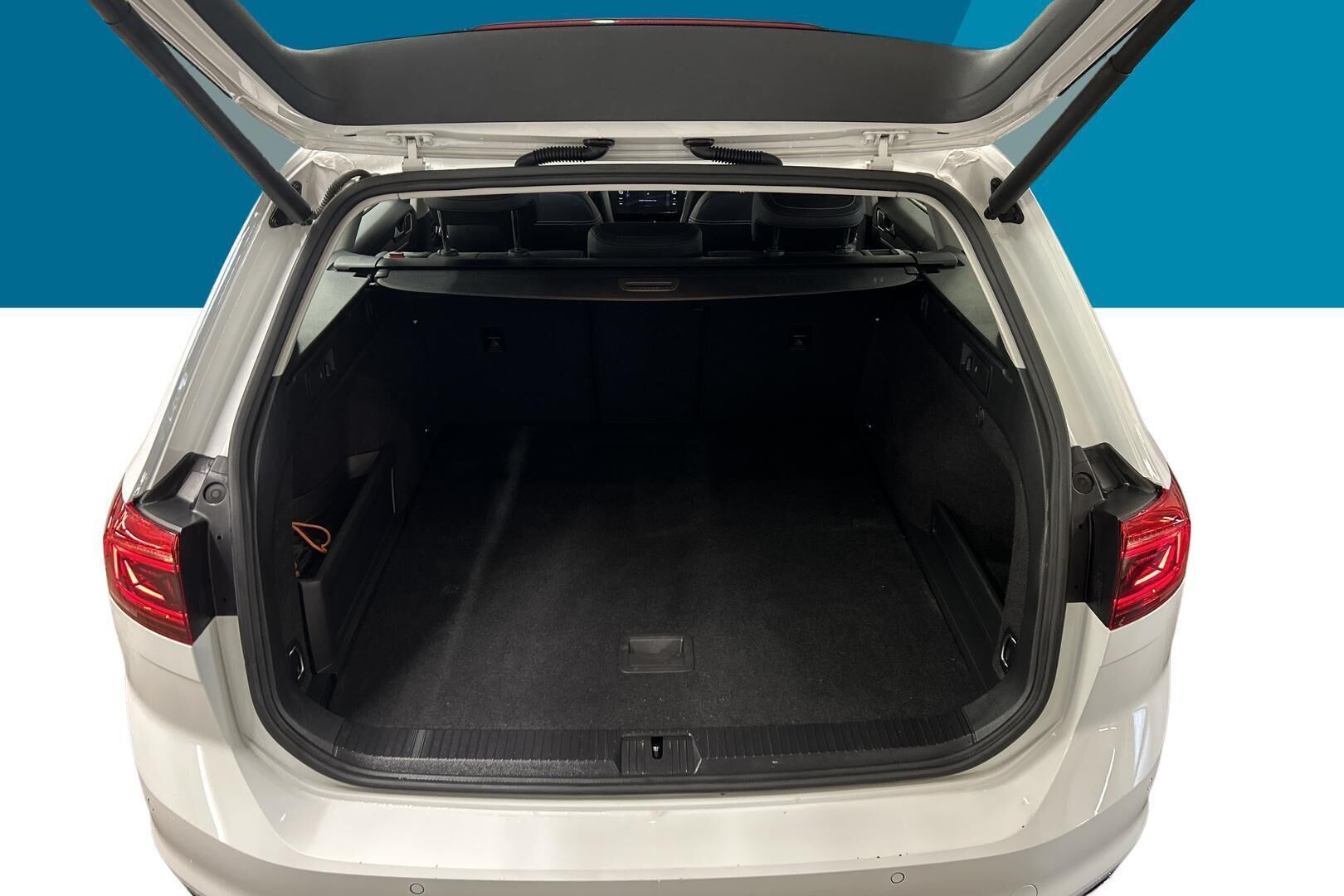 Volkswagen Passat iso kuva 12