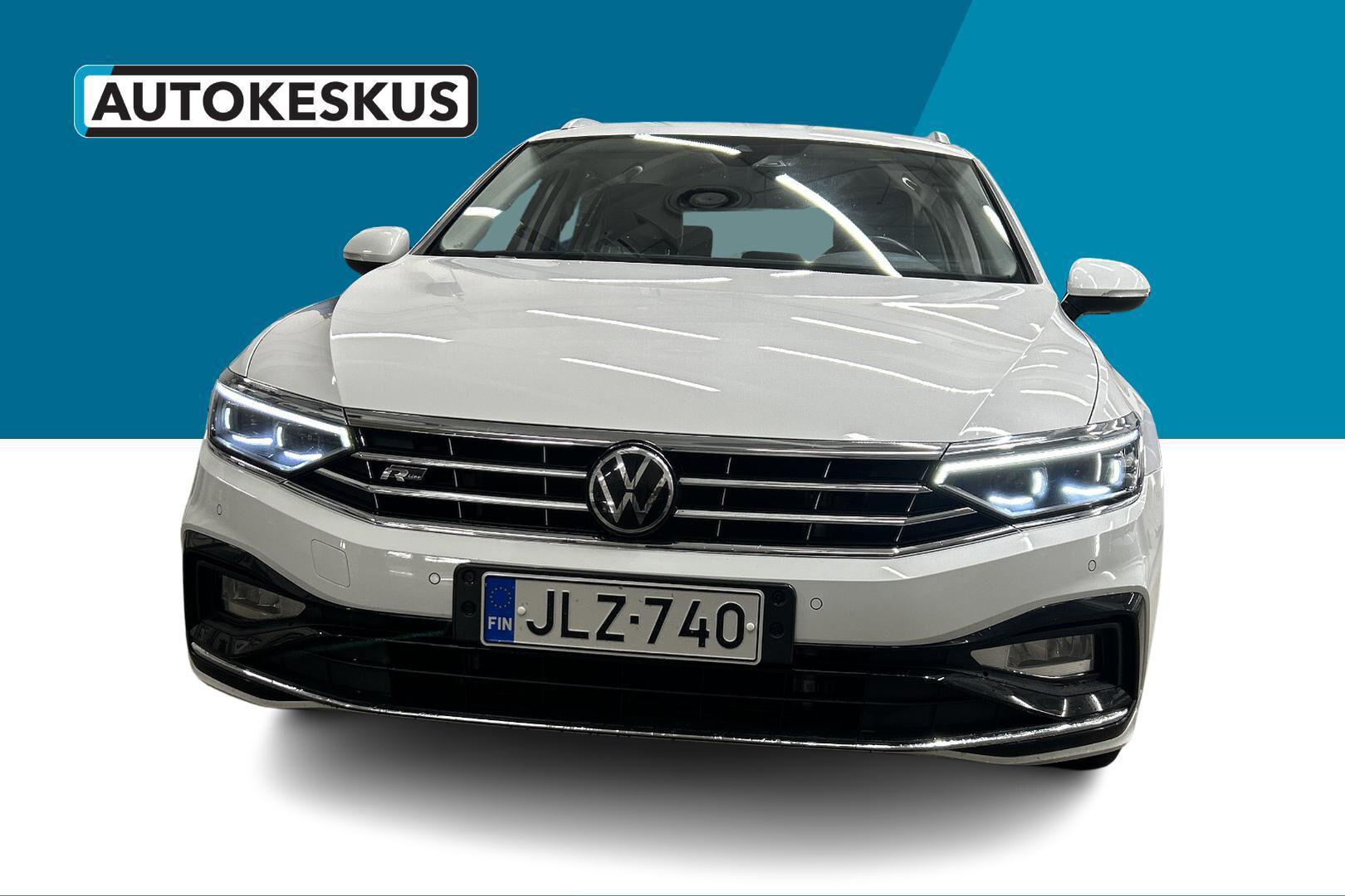 Volkswagen Passat iso kuva 2