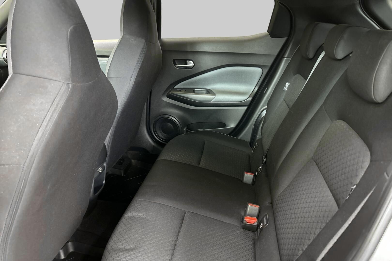 Nissan Juke iso kuva 10