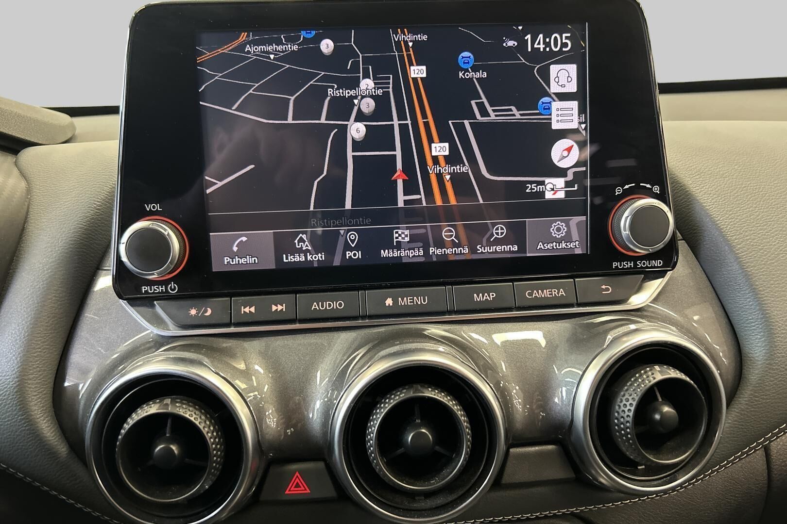 Nissan Juke iso kuva 15