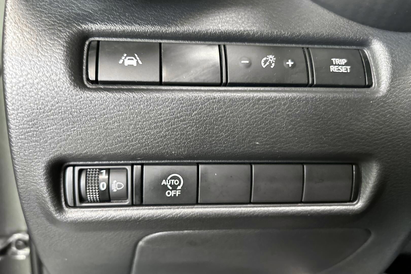 Nissan Juke iso kuva 25