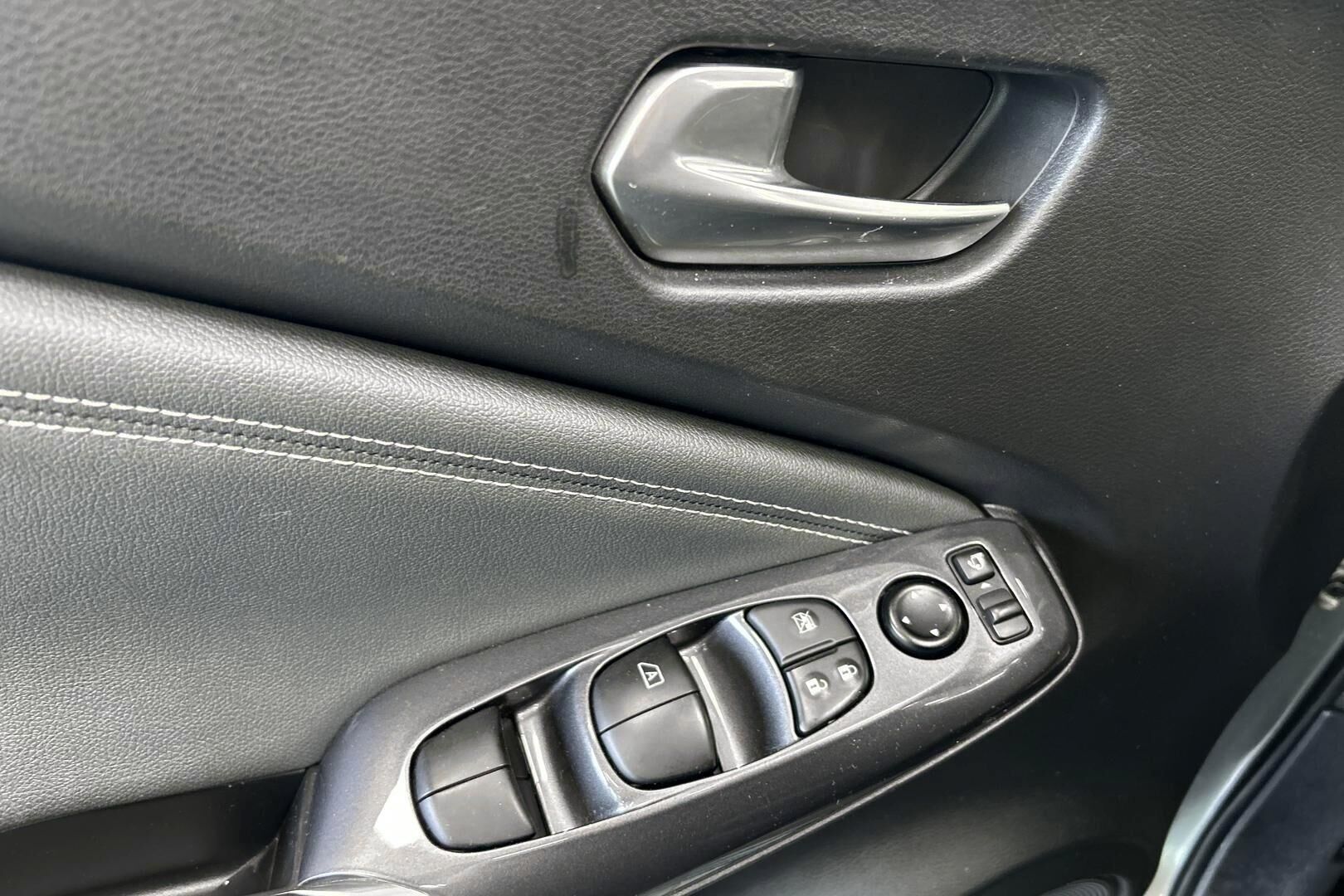 Nissan Juke iso kuva 26