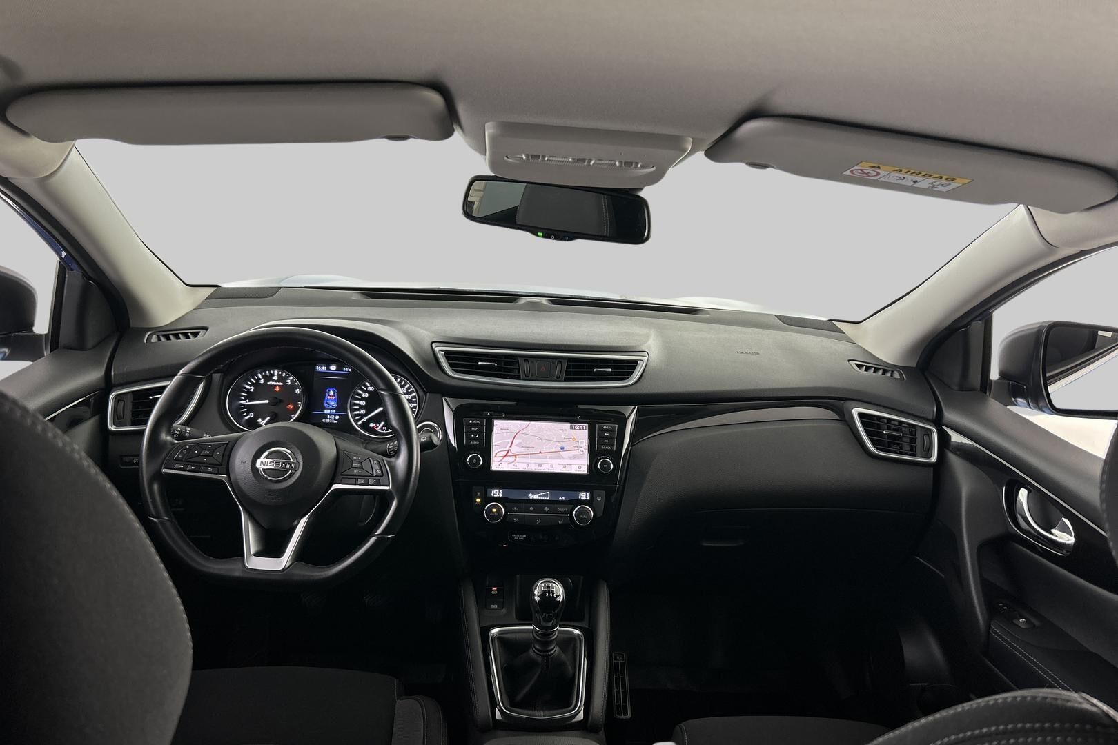 Nissan Qashqai iso kuva 5