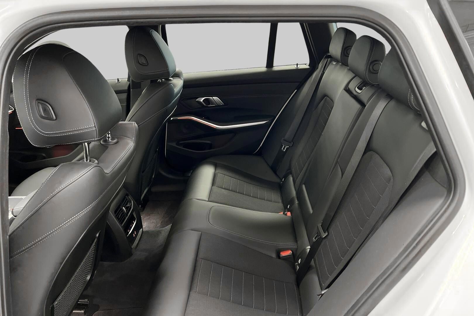 BMW 3-sarja iso kuva 10