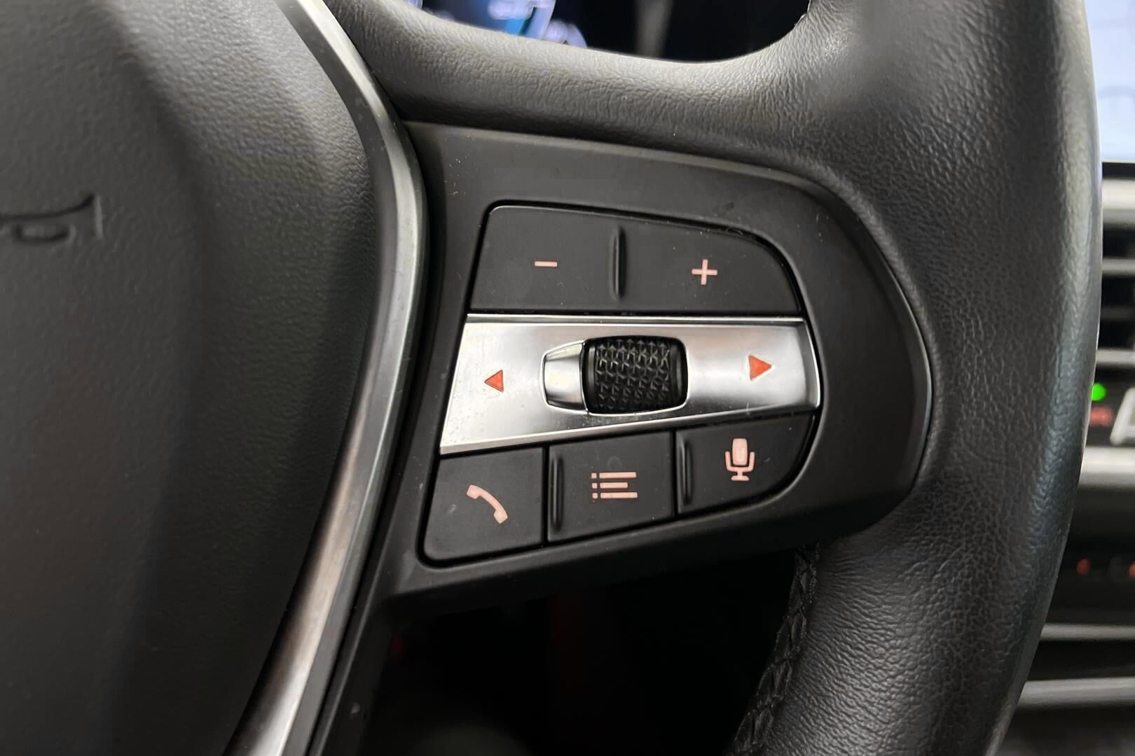 BMW 3-sarja iso kuva 18