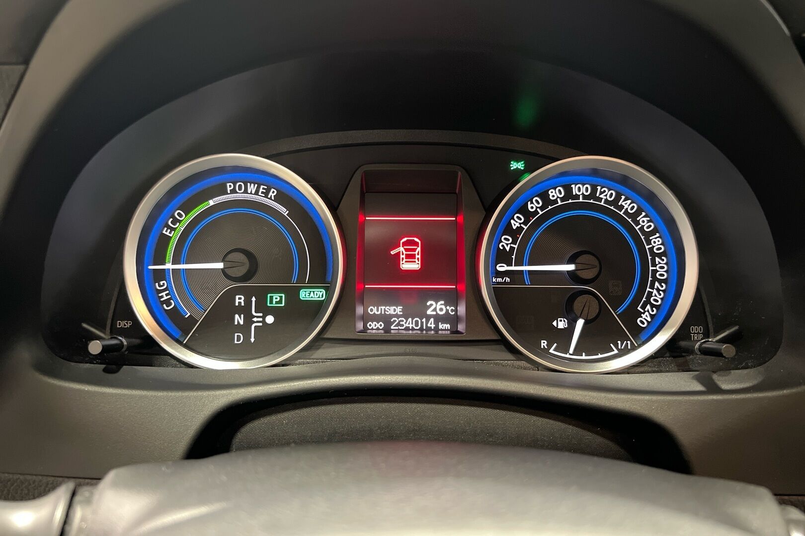 Toyota Auris iso kuva 12