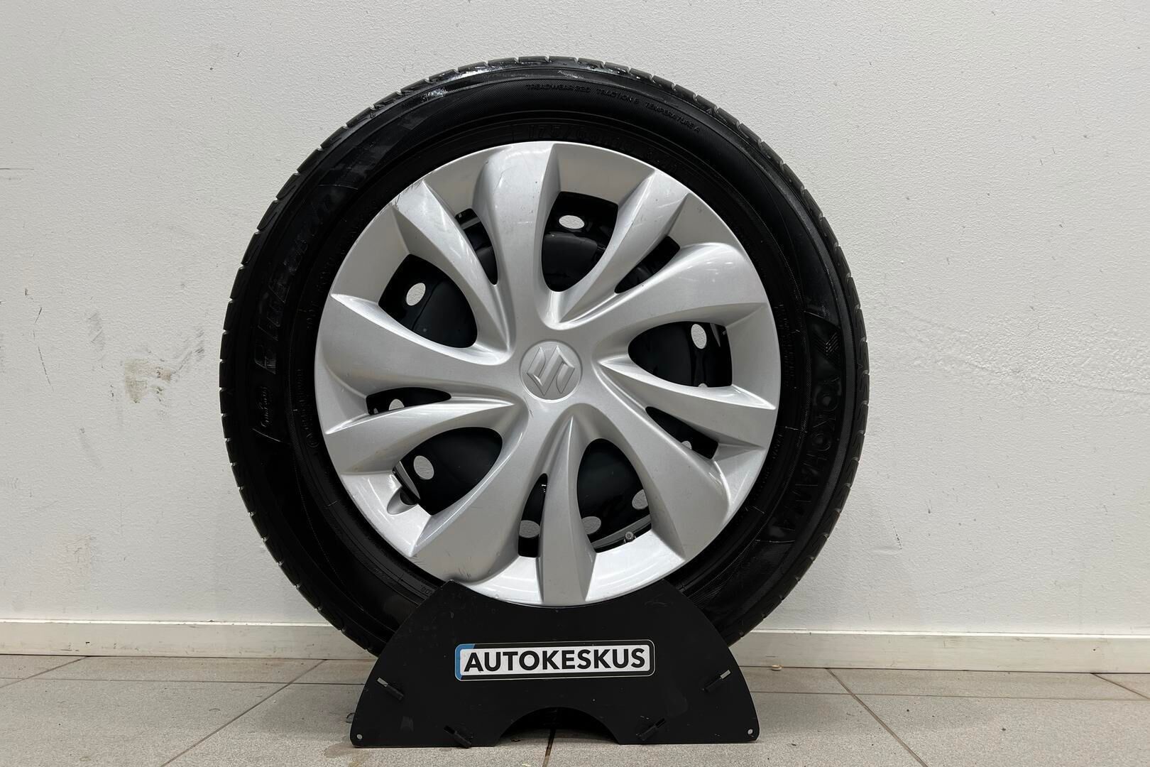 Suzuki Swift iso kuva 25