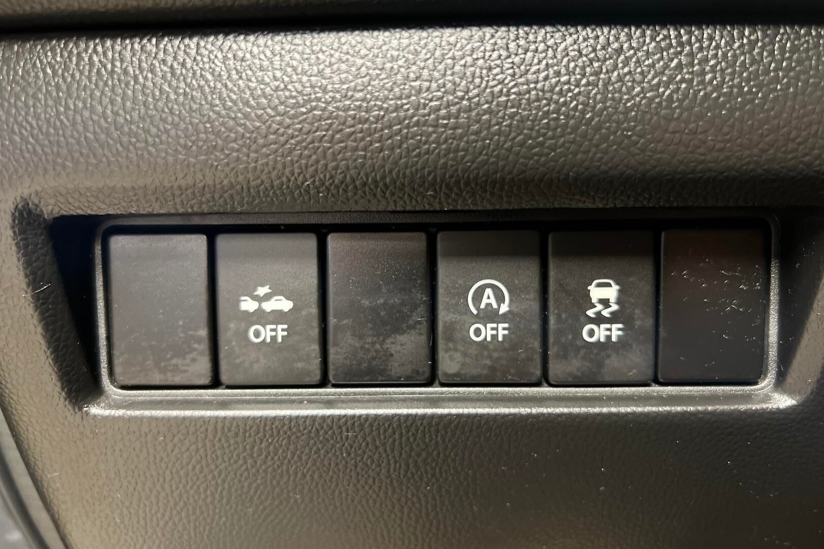 Suzuki Swift iso kuva 18