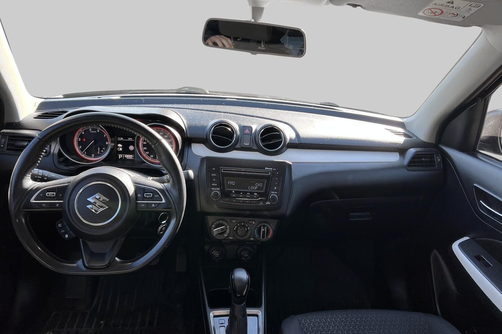 Suzuki Swift iso kuva 2