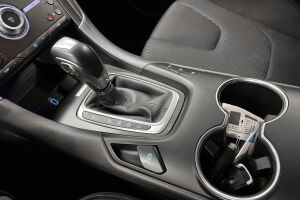 FORD Mondeo esikatselu 16