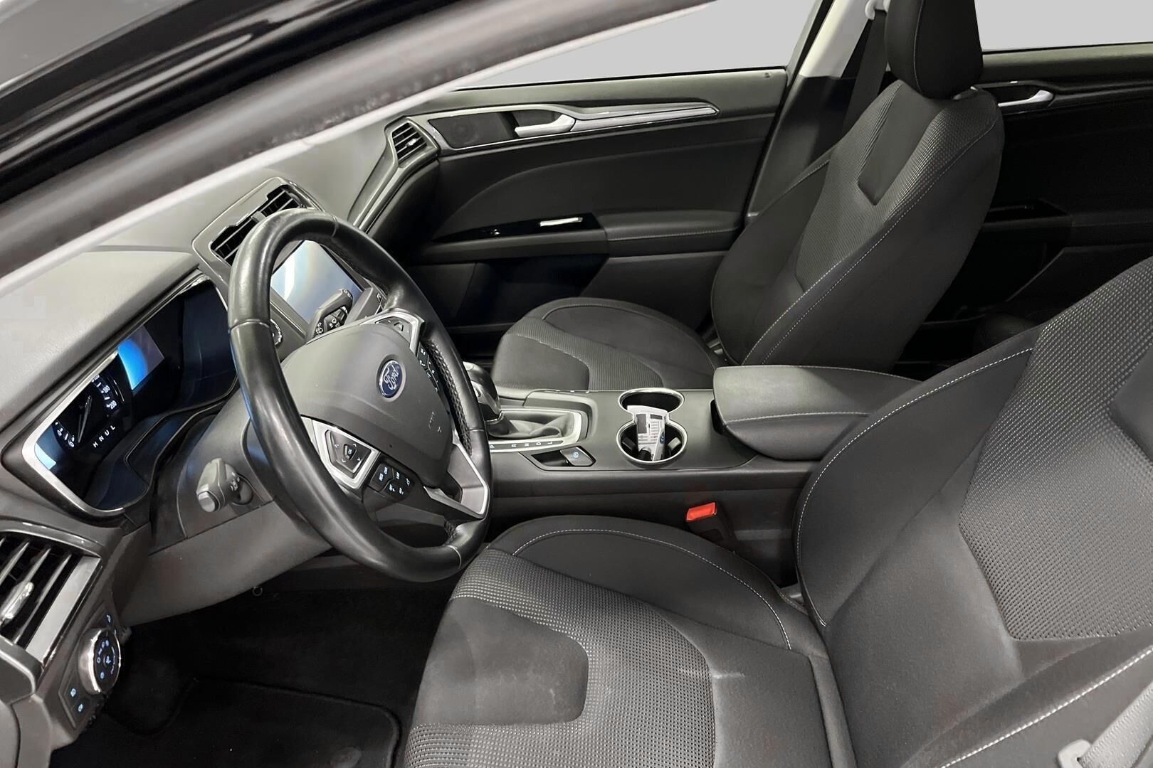 FORD Mondeo iso kuva 9