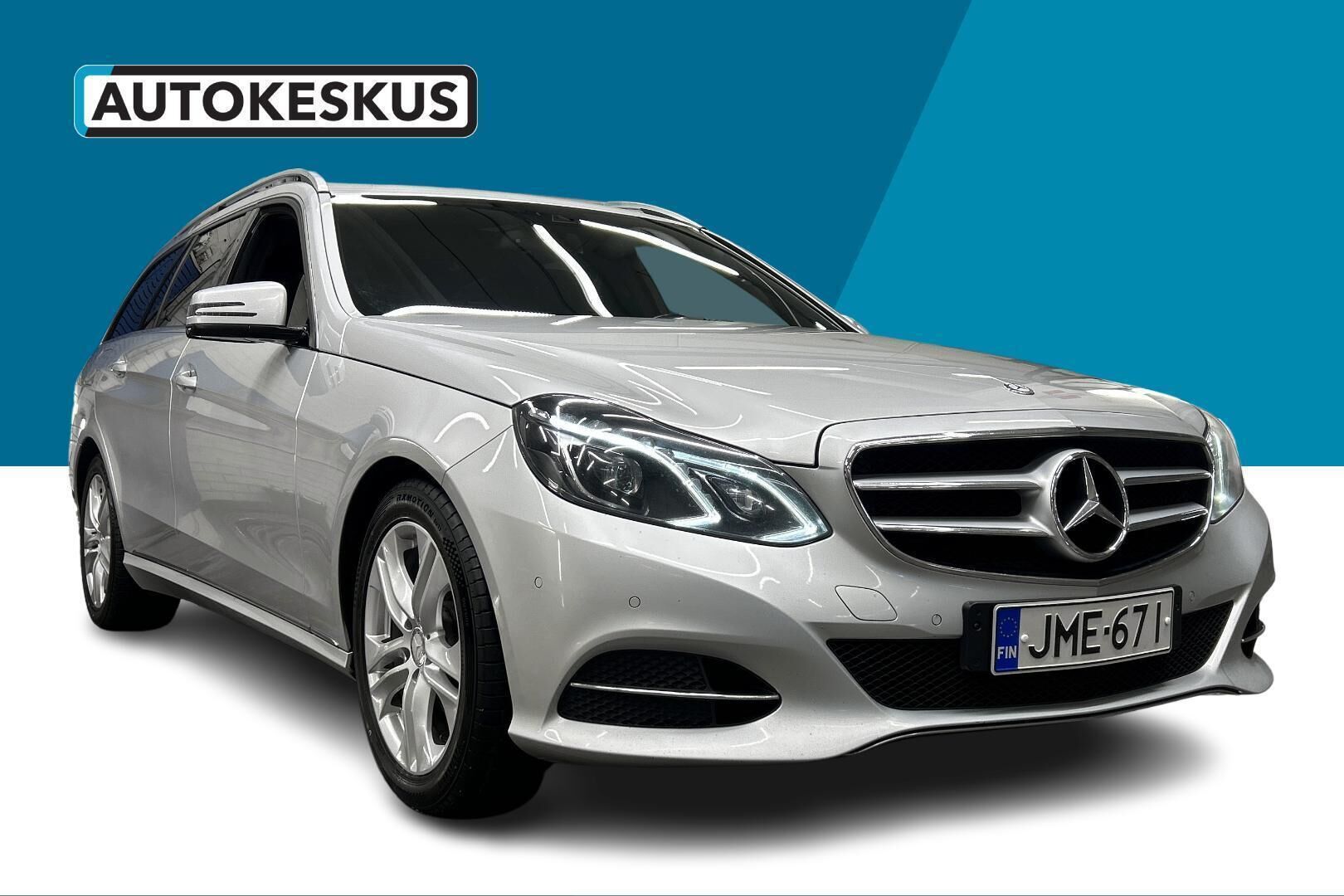 Mercedes-Benz E iso kuva 3