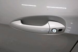 Mercedes-Benz E esikatselu 33