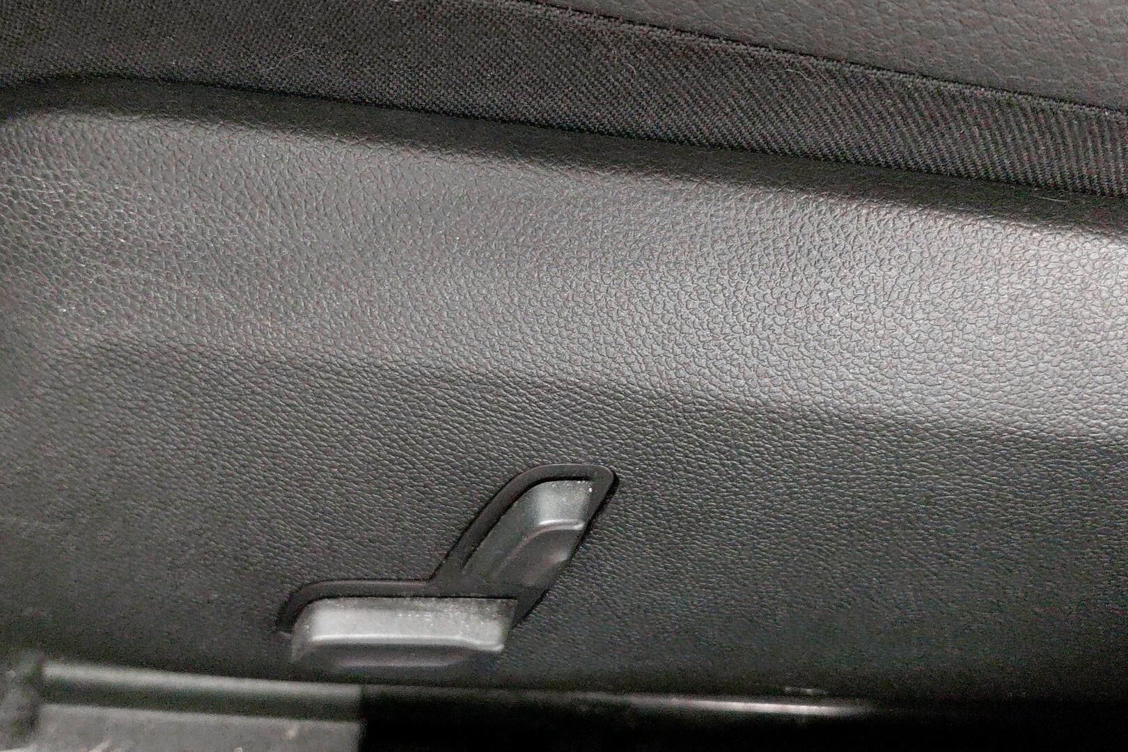 Mercedes-Benz E iso kuva 53