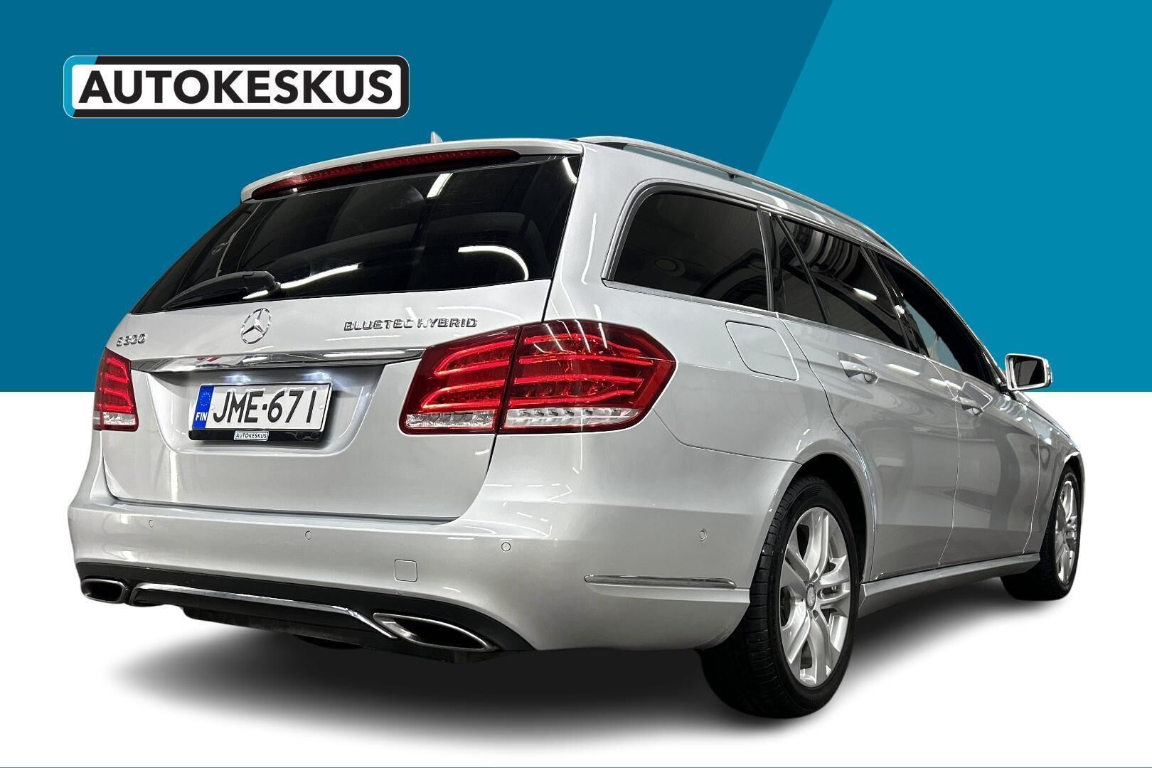 Mercedes-Benz E iso kuva 5