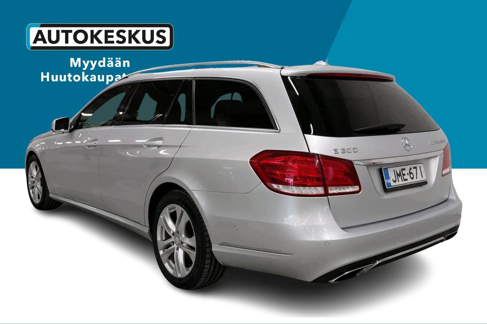 Mercedes-Benz E iso kuva 6