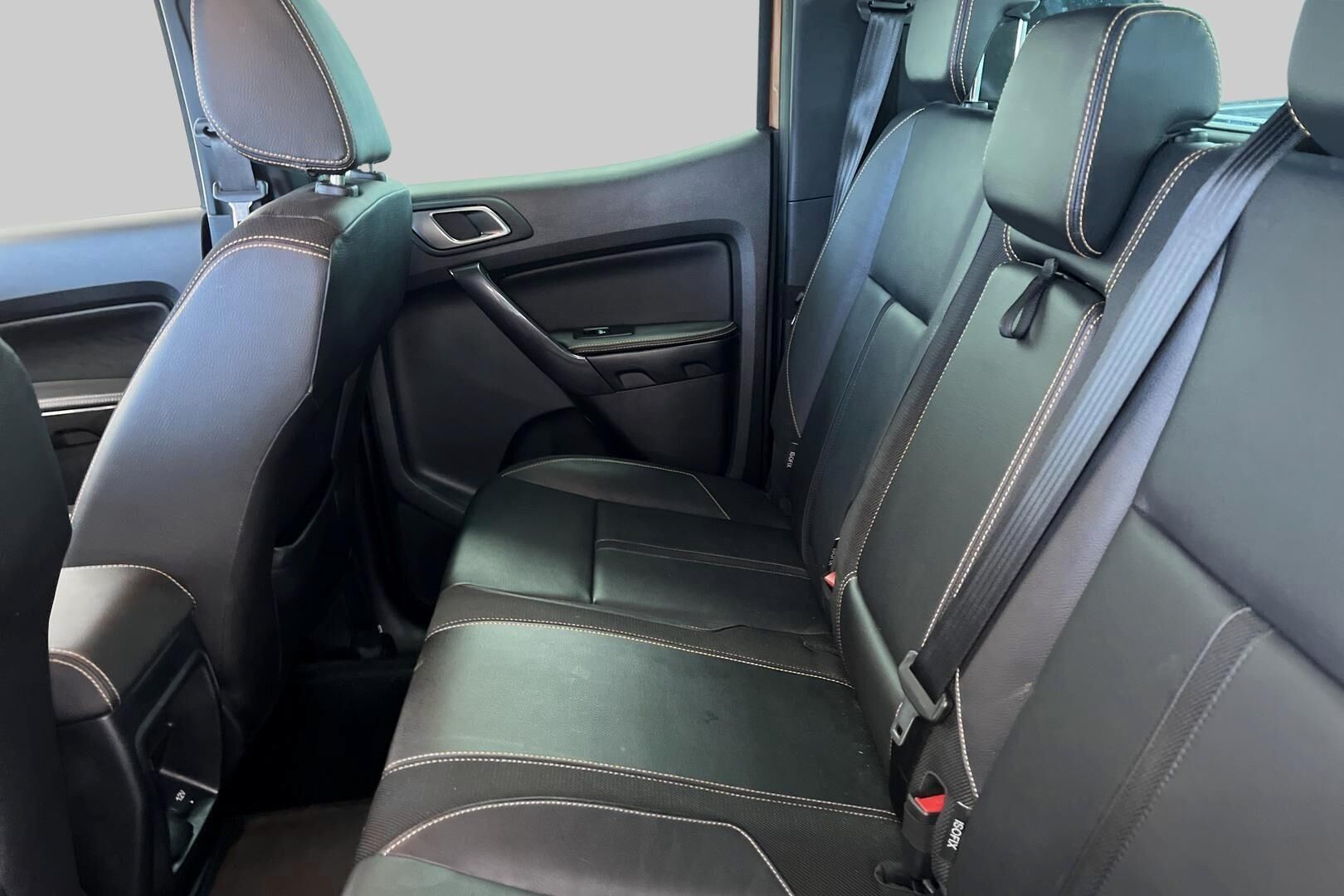 Ford Ranger iso kuva 10