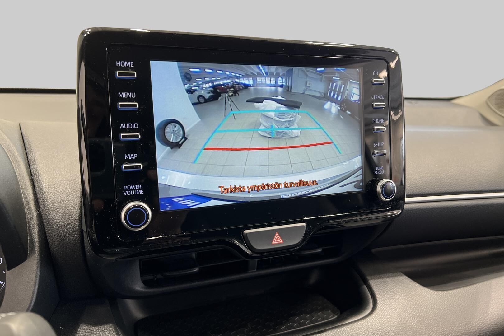 Toyota Yaris iso kuva 16