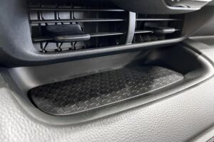 Toyota Yaris esikatselu 17