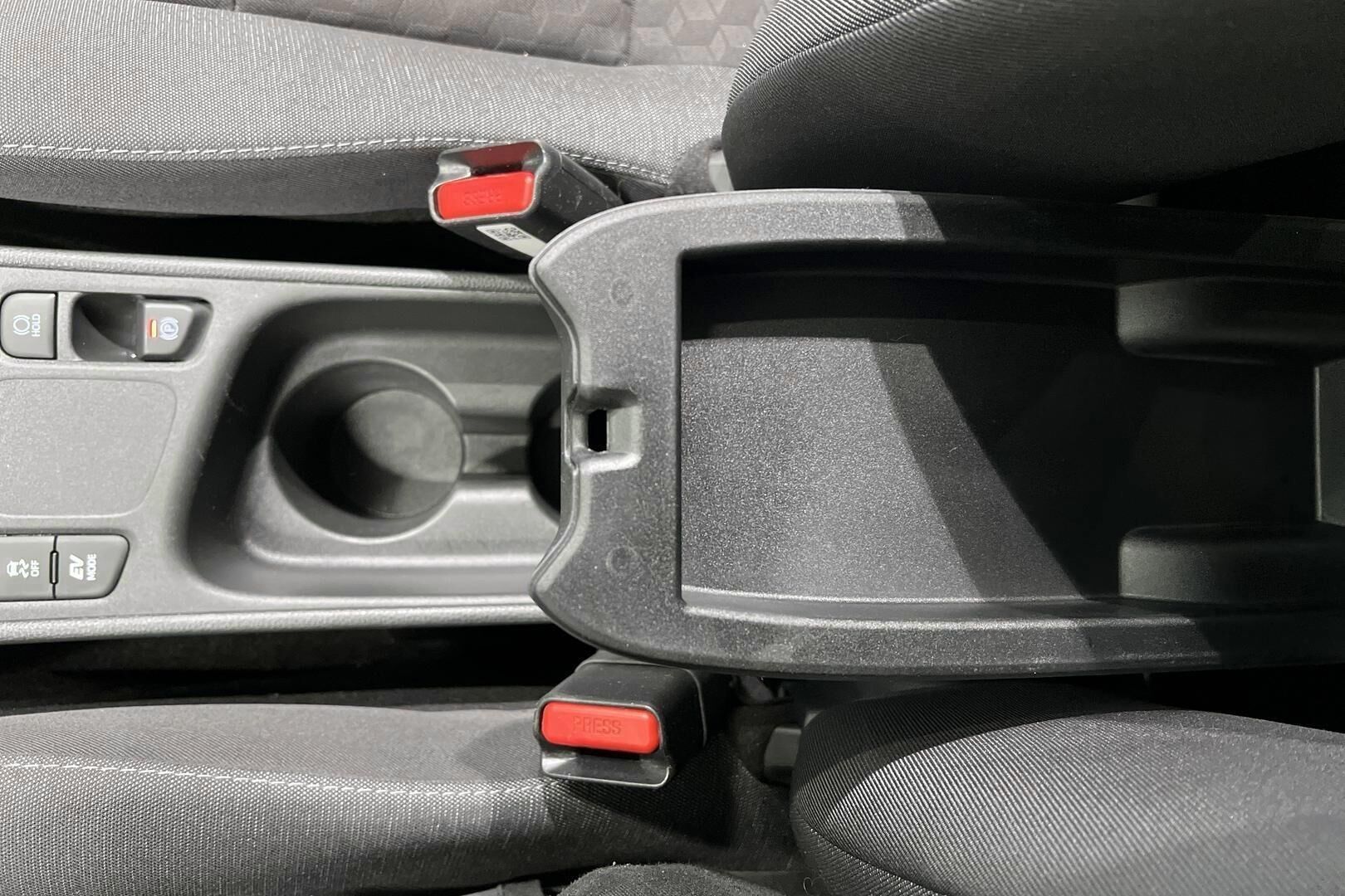 Toyota Yaris iso kuva 21