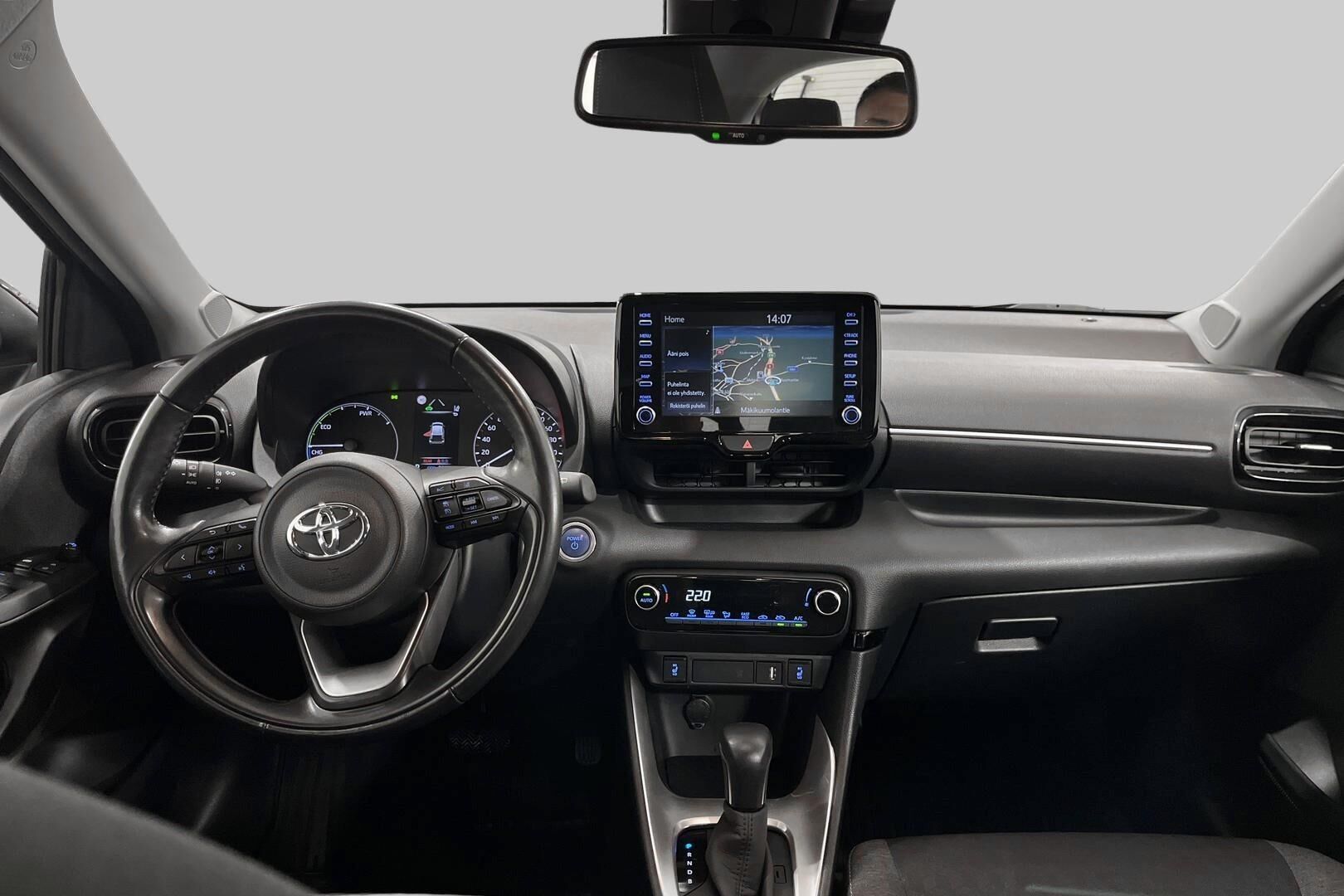 Toyota Yaris iso kuva 10