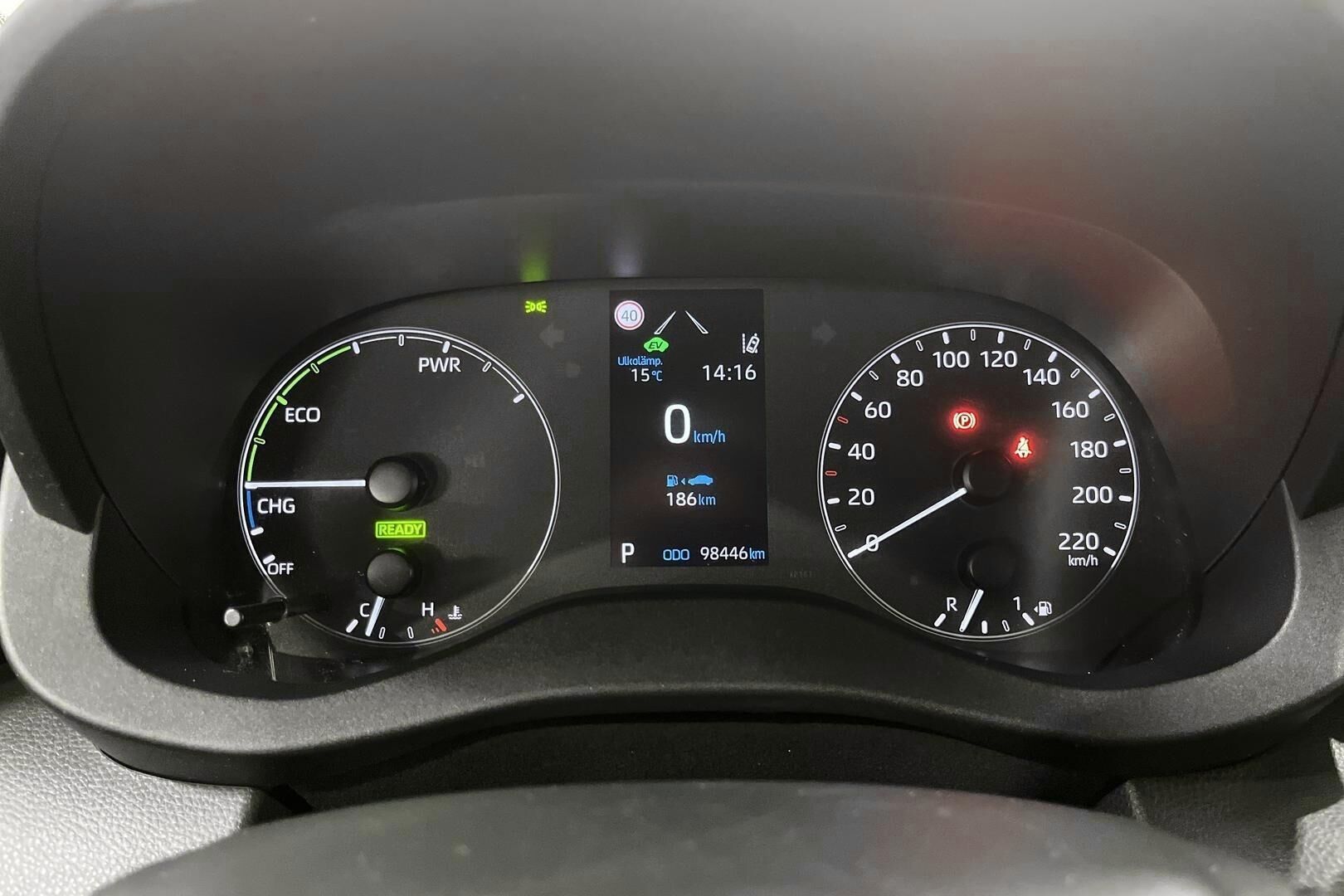 Toyota Yaris iso kuva 14