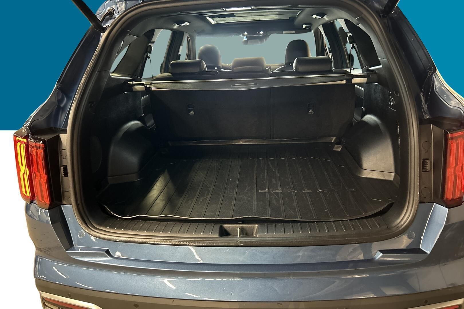 Kia Sorento iso kuva 12