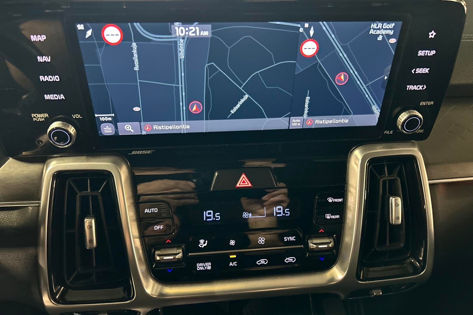 Kia Sorento iso kuva 19
