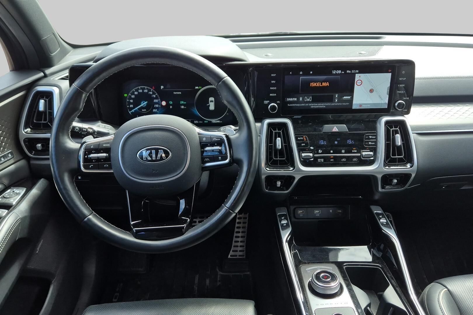 Kia Sorento iso kuva 2