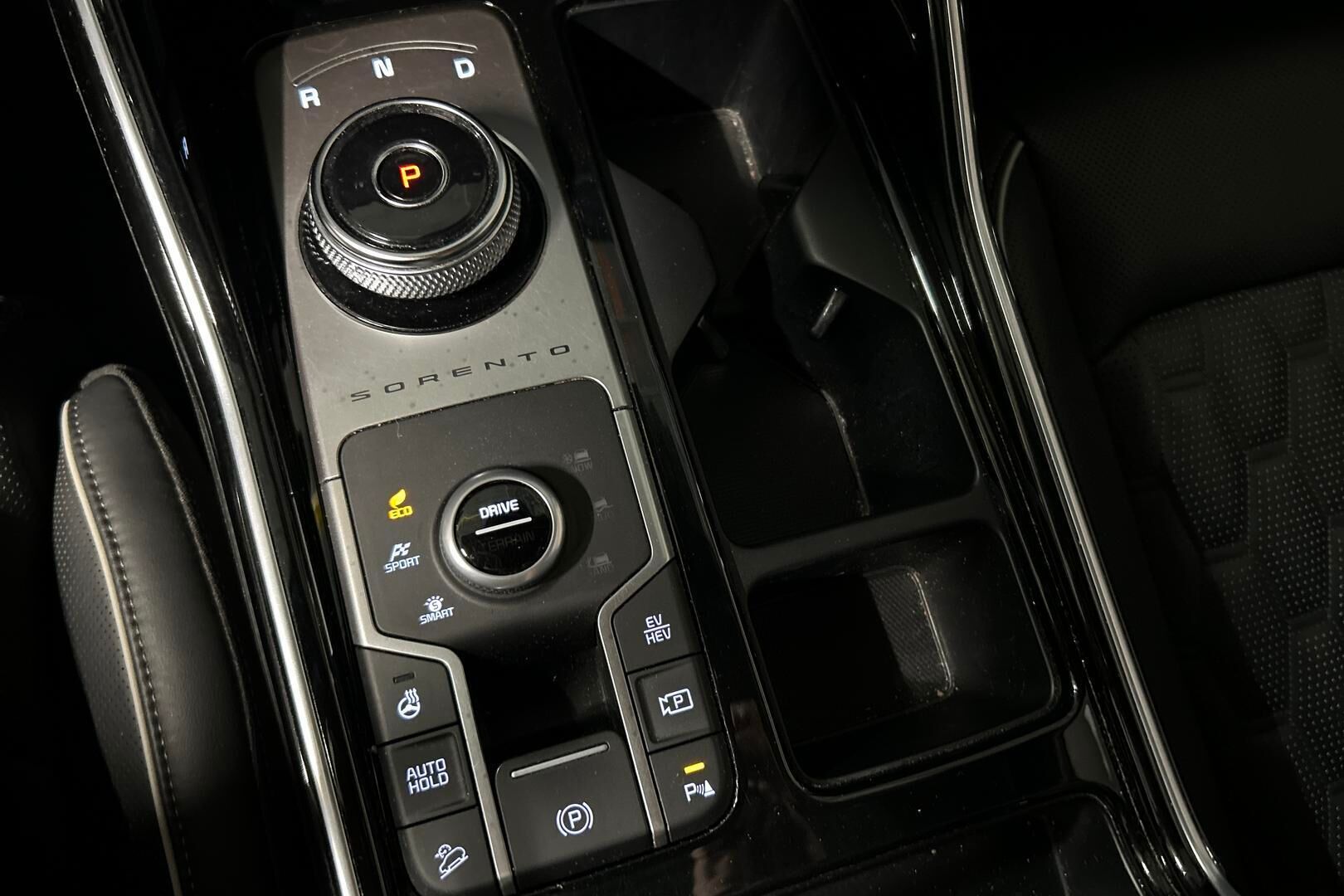 Kia Sorento iso kuva 22
