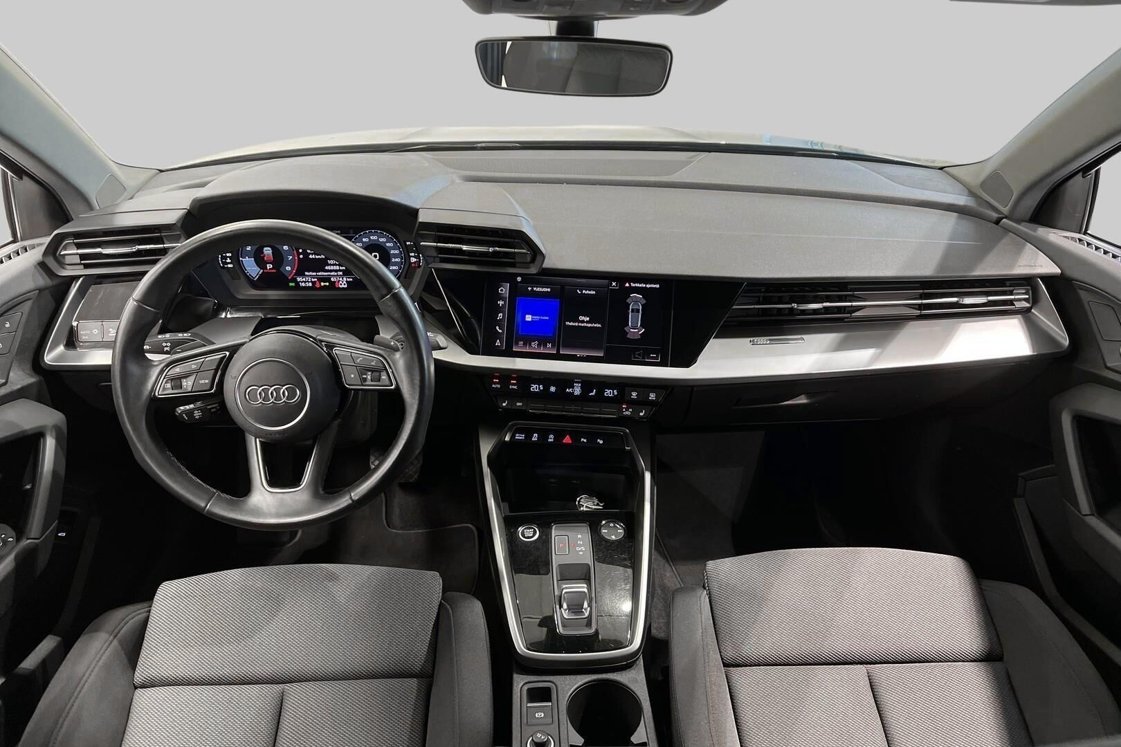Audi A3 iso kuva 11