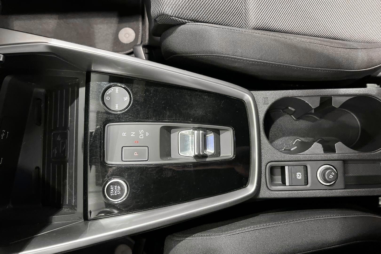 Audi A3 iso kuva 24