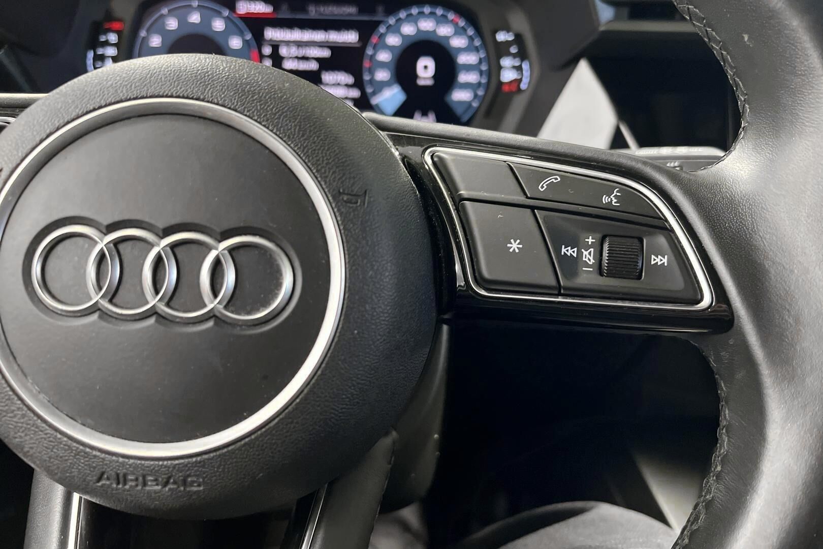 Audi A3 iso kuva 25