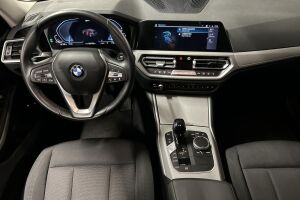 BMW 3-sarja esikatselu 8