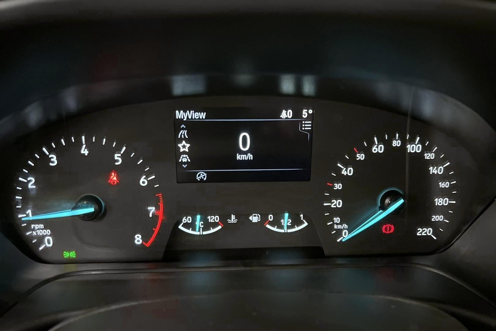 Ford Fiesta iso kuva 14