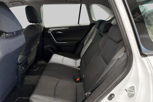 Toyota RAV4 esikatselu 19