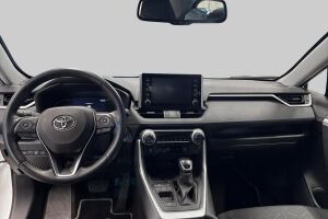 Toyota RAV4 esikatselu 5