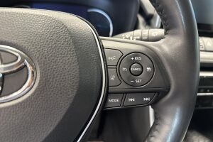 Toyota RAV4 esikatselu 8