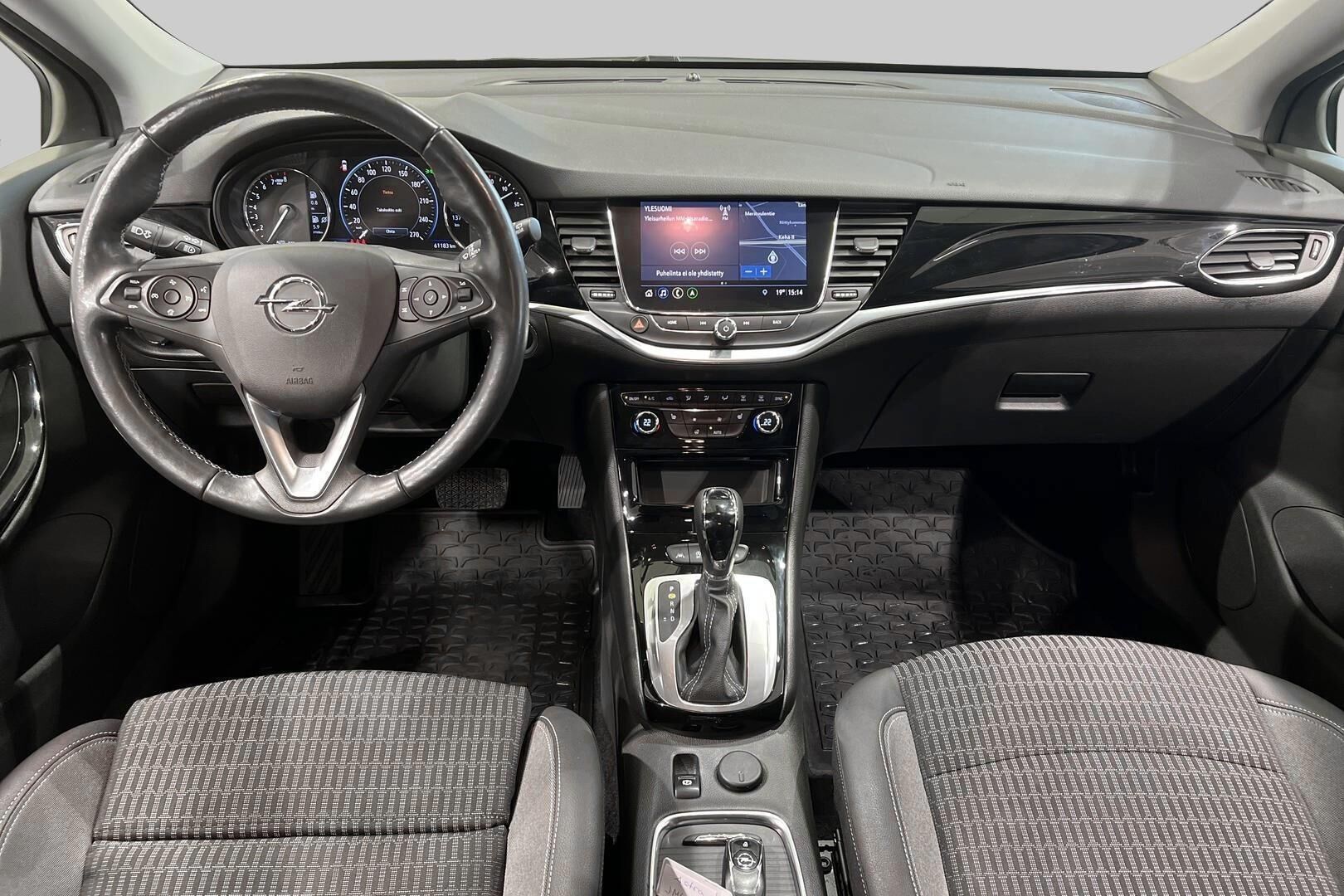 Opel Astra iso kuva 11
