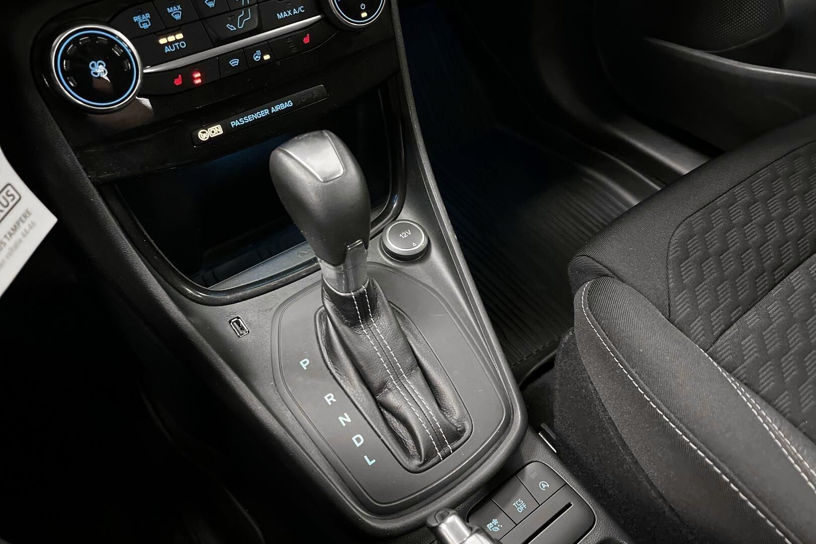 Ford Puma iso kuva 18