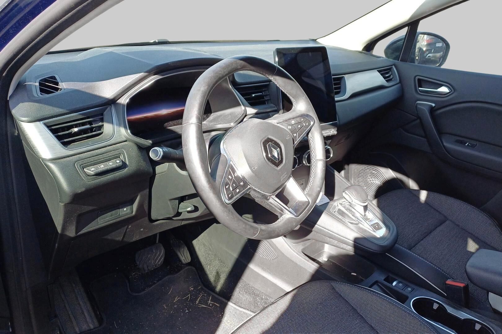 Renault Captur iso kuva 2
