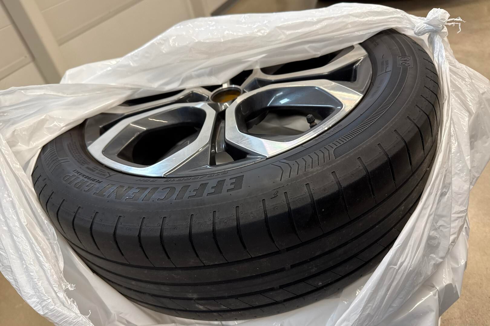 Renault Captur iso kuva 15