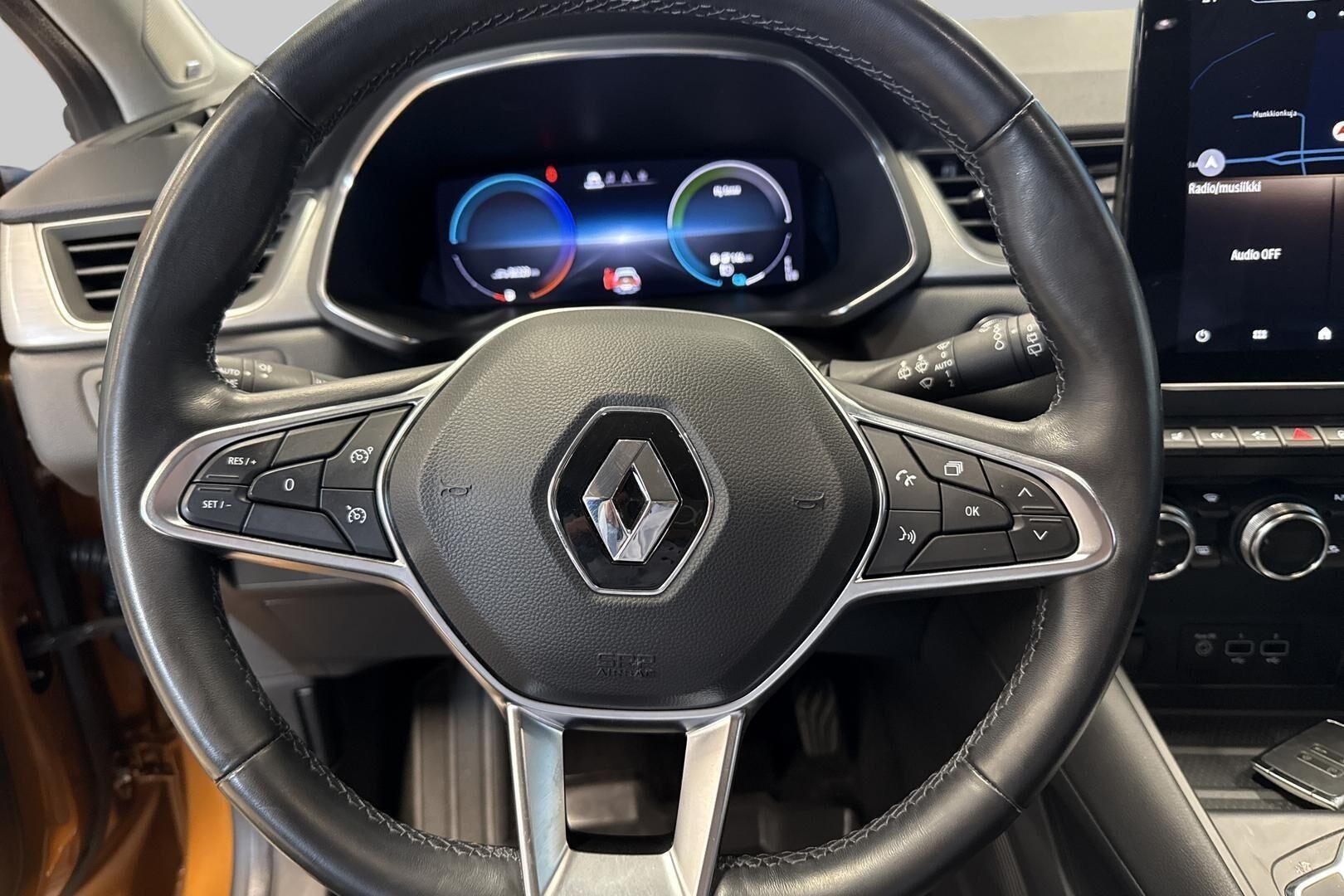 Renault Captur iso kuva 16